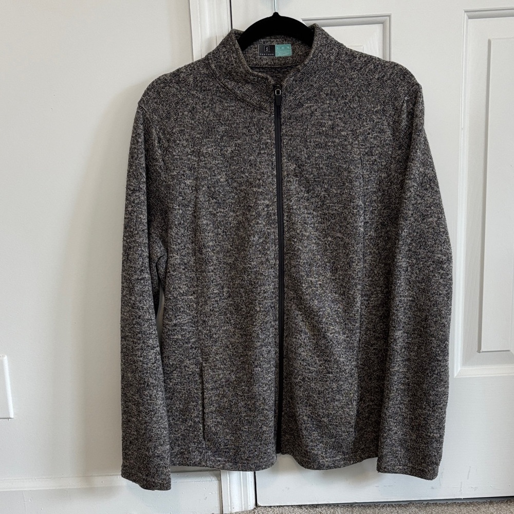 Women’s full zip PGATOUR golf jacket